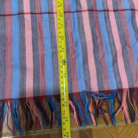 Artisan Womens Scarf Beautifully Handmade in Cambodia - Picture 2 of 3